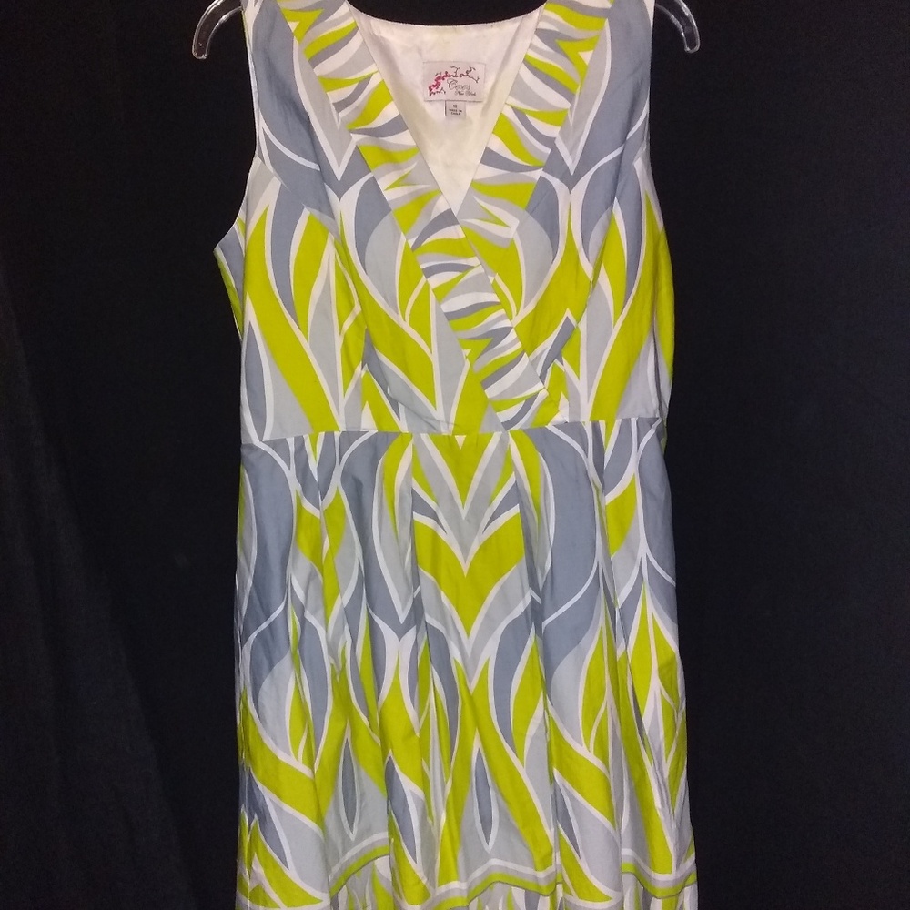 Sleeveless dress